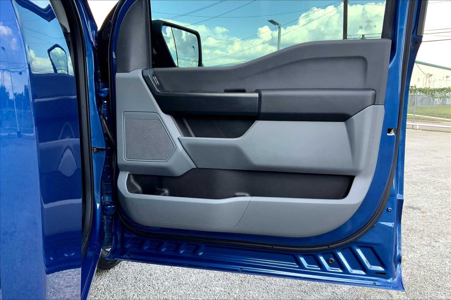 2025 Ford F-150 XL photo 18
