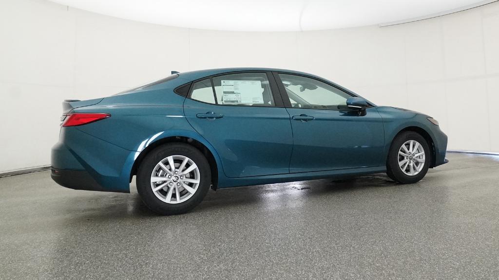 2026 Toyota Camry LE photo 23