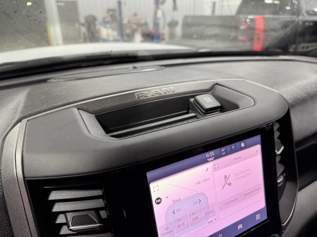 2025 Ram 2500 Tradesman photo 3