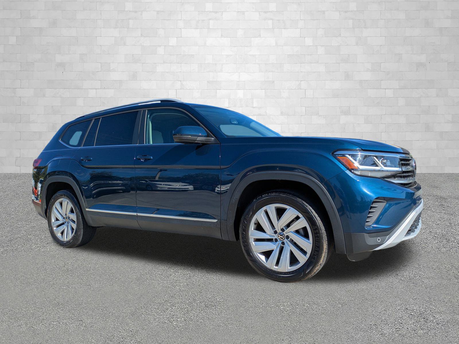 2021 Volkswagen Atlas SEL's photo