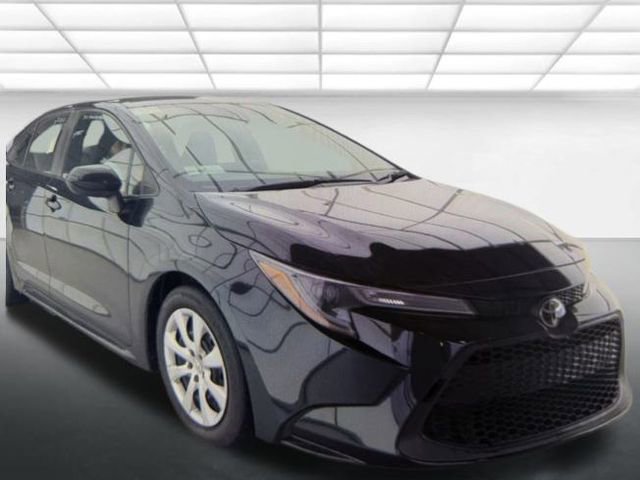 2022 Toyota Corolla LE's photo