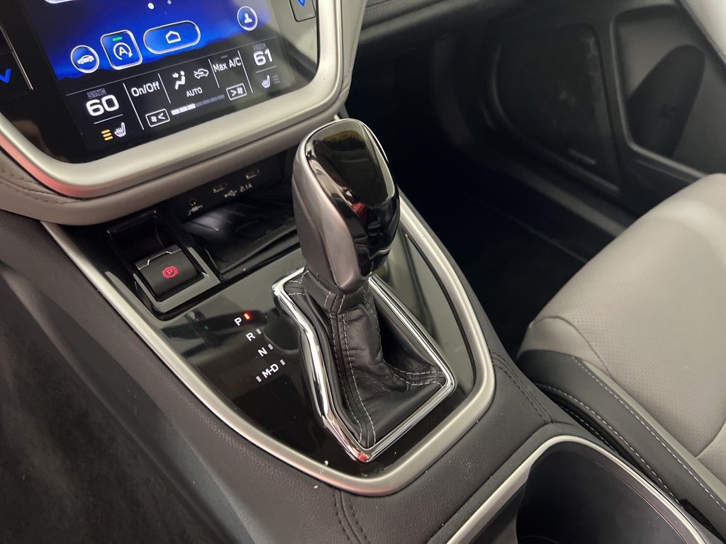 2022 Subaru Outback Limited photo 21