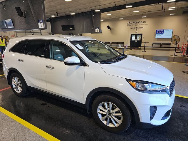 2020 Kia Sorento LX photo 3