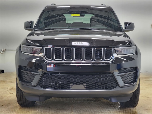 2025 Jeep Grand Cherokee Laredo X photo 8