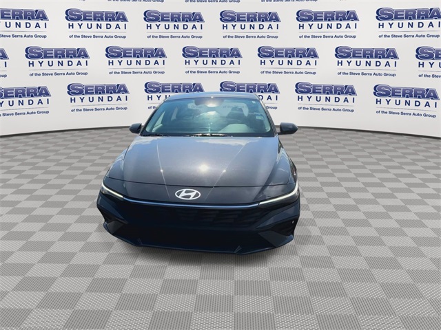 2024 Hyundai Elantra SEL photo 4