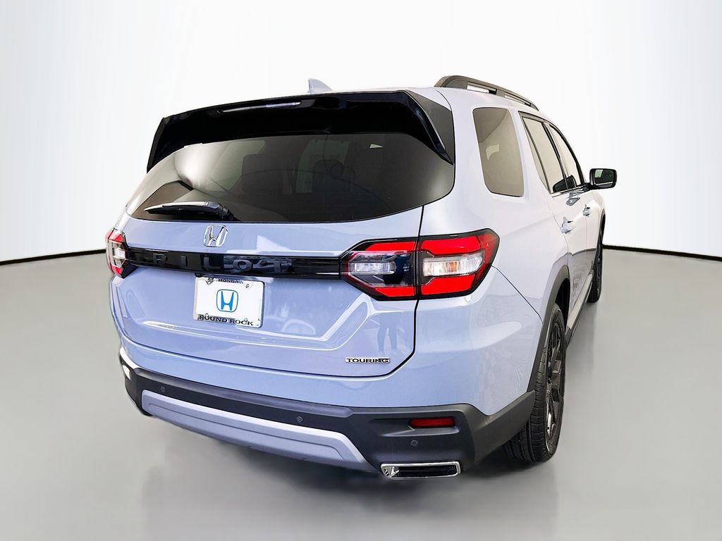 2025 Honda Pilot Touring photo 4