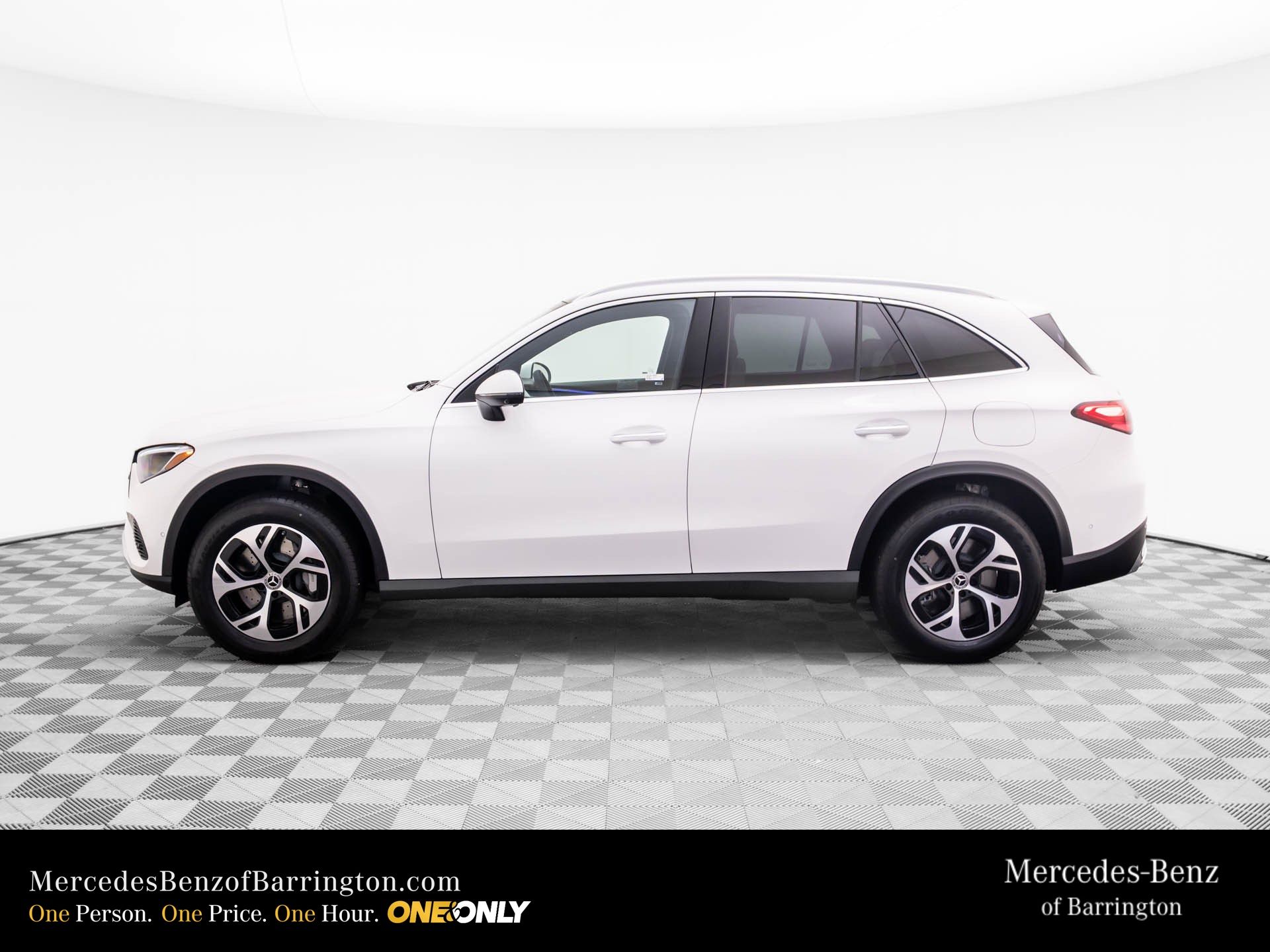 2026 Mercedes Benz GLC 350e 4MATIC photo 2