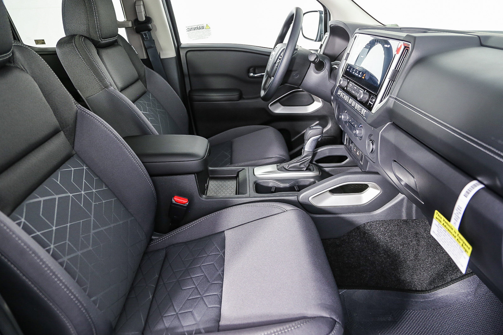 2025 Nissan Frontier Crew Cab SV photo 16