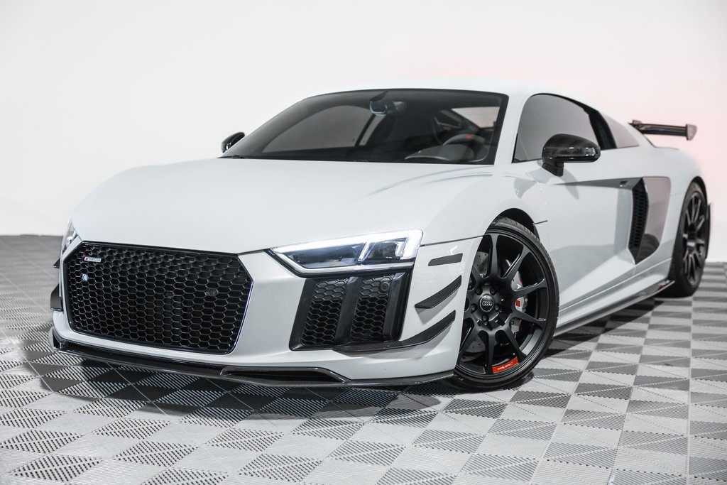 2018 Audi R8 5.2 Plus photo 9