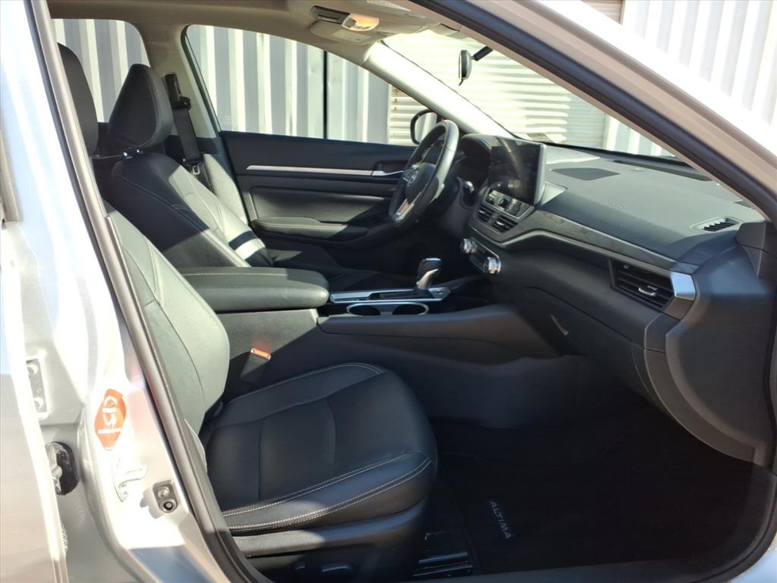 2024 Nissan Altima 2.5 SL Silver at Robbins Nissan