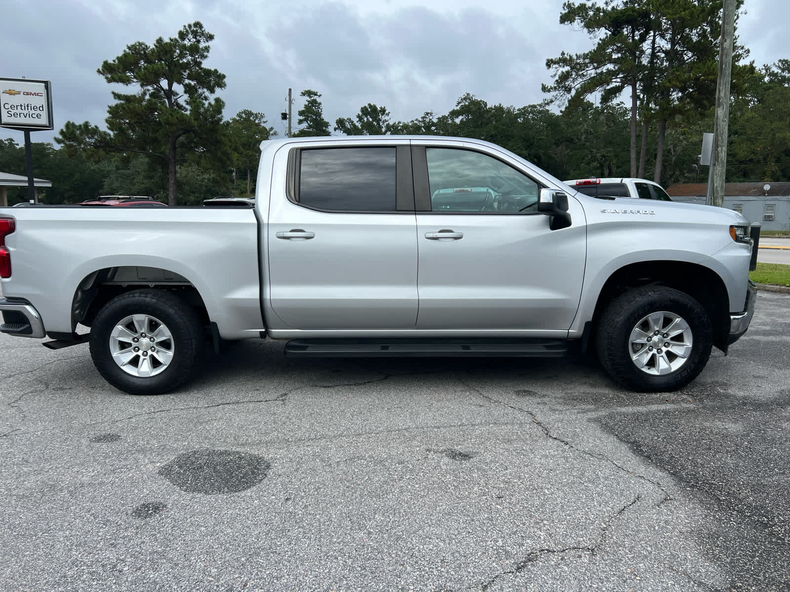 2020 Chevrolet Silverado 1500 LT photo 8