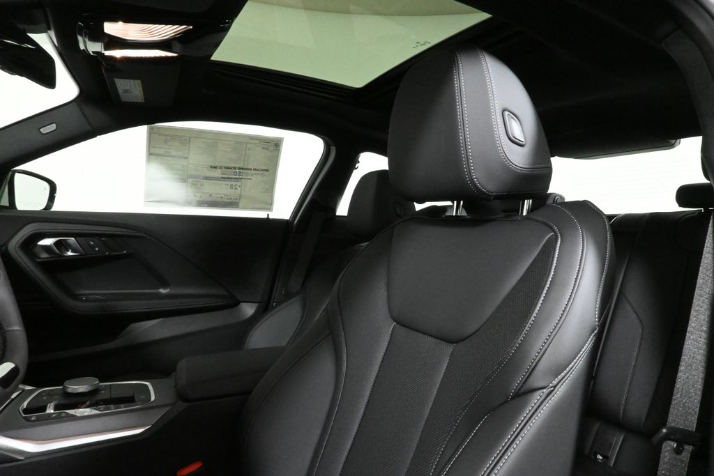 2025 Bmw 230i 230i xDrive photo 14