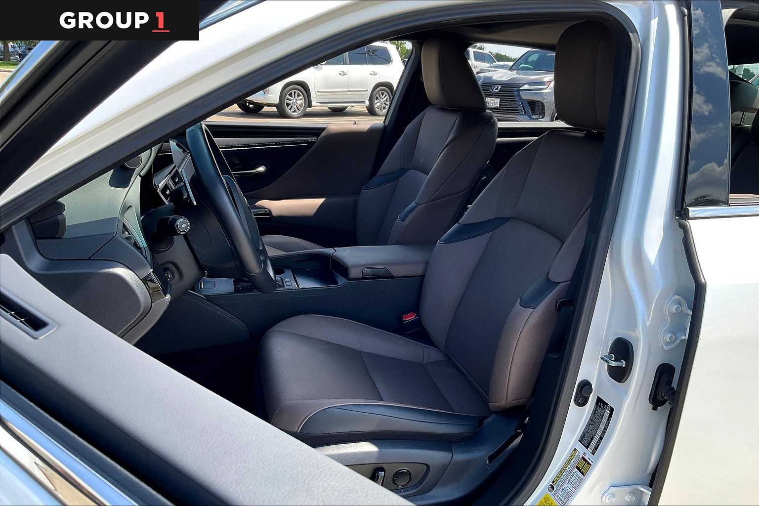 2025 Lexus ES Premium photo 6