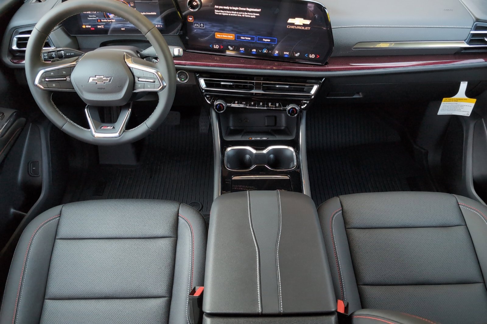 2026 Chevrolet Traverse Z71 photo 13