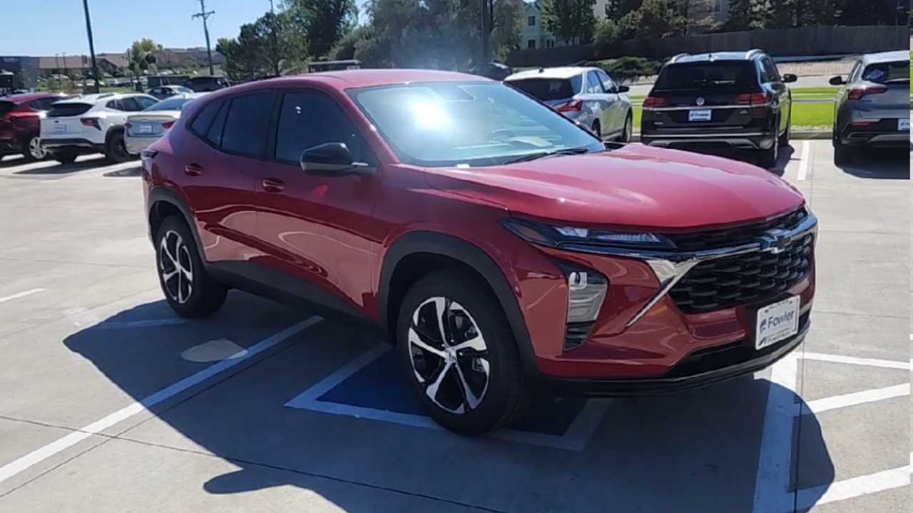 2026 Chevrolet Trax photo 2