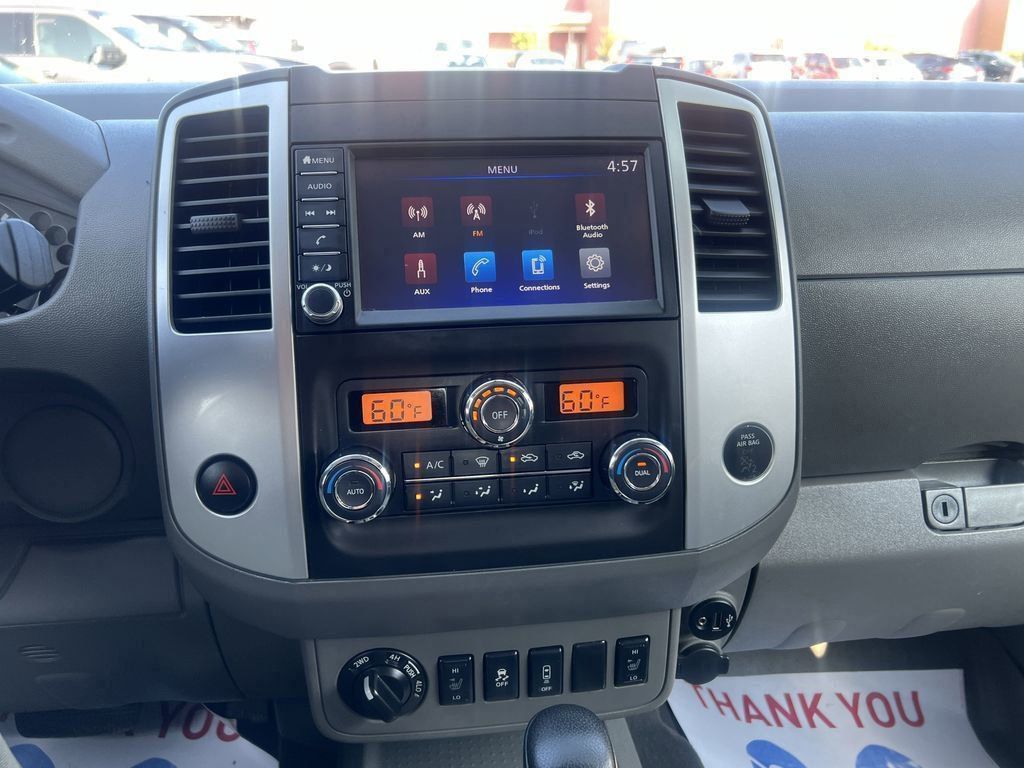 2021 Nissan Frontier SV photo 7