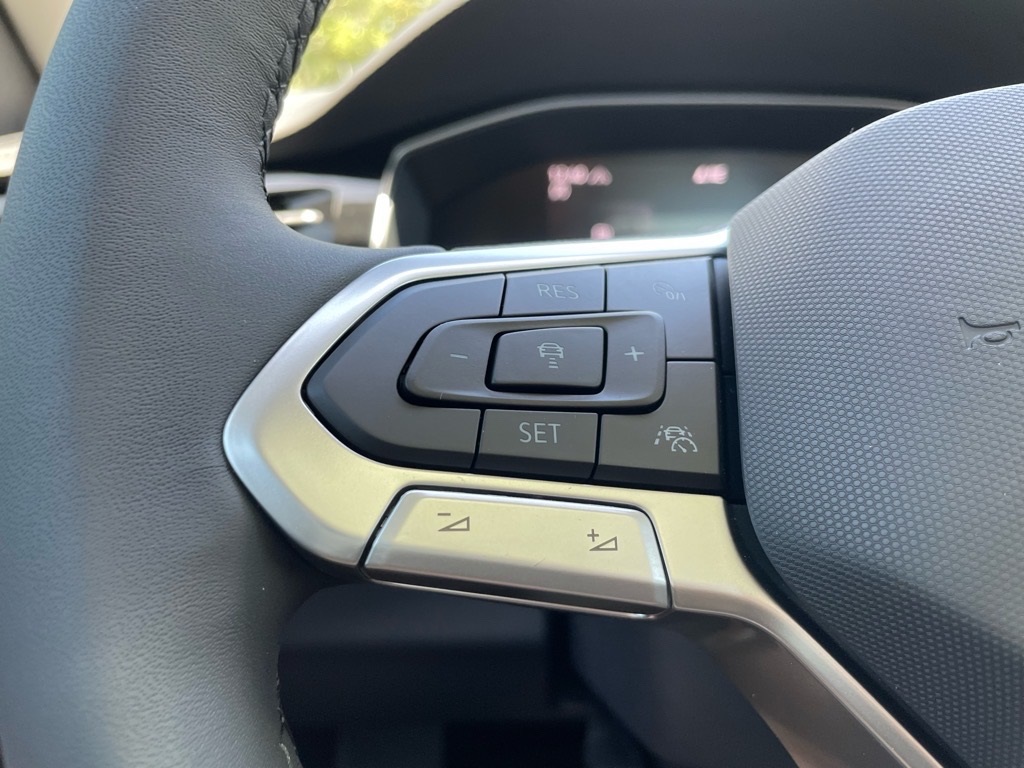 2026 Volkswagen Jetta SE photo 5