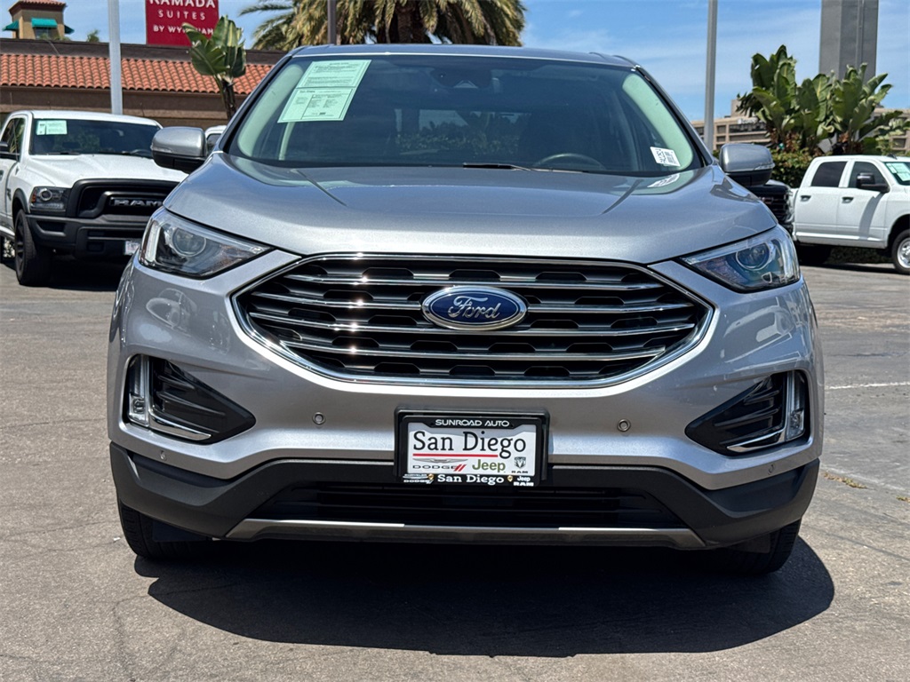 2022 Ford Edge Titanium photo 5