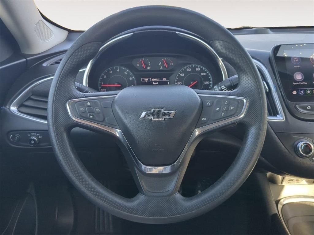 Used 2020 Chevrolet Malibu 1LT with VIN 1G1ZD5ST7LF095487 for sale in Port Orchard, WA