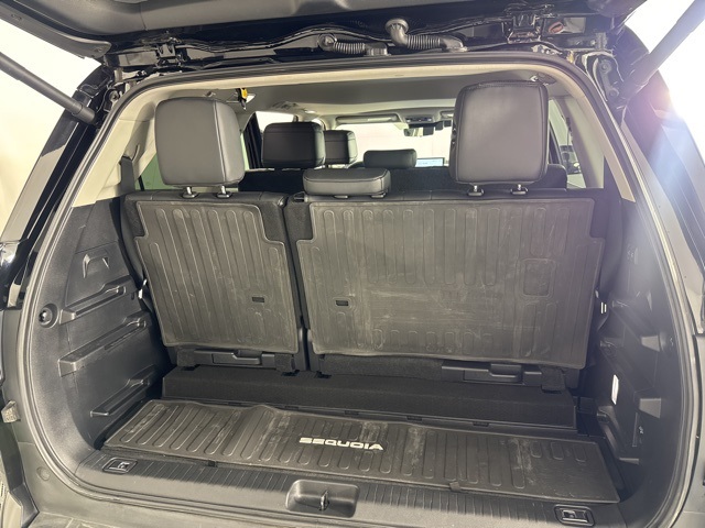 2023 Toyota Sequoia SR5 photo 19