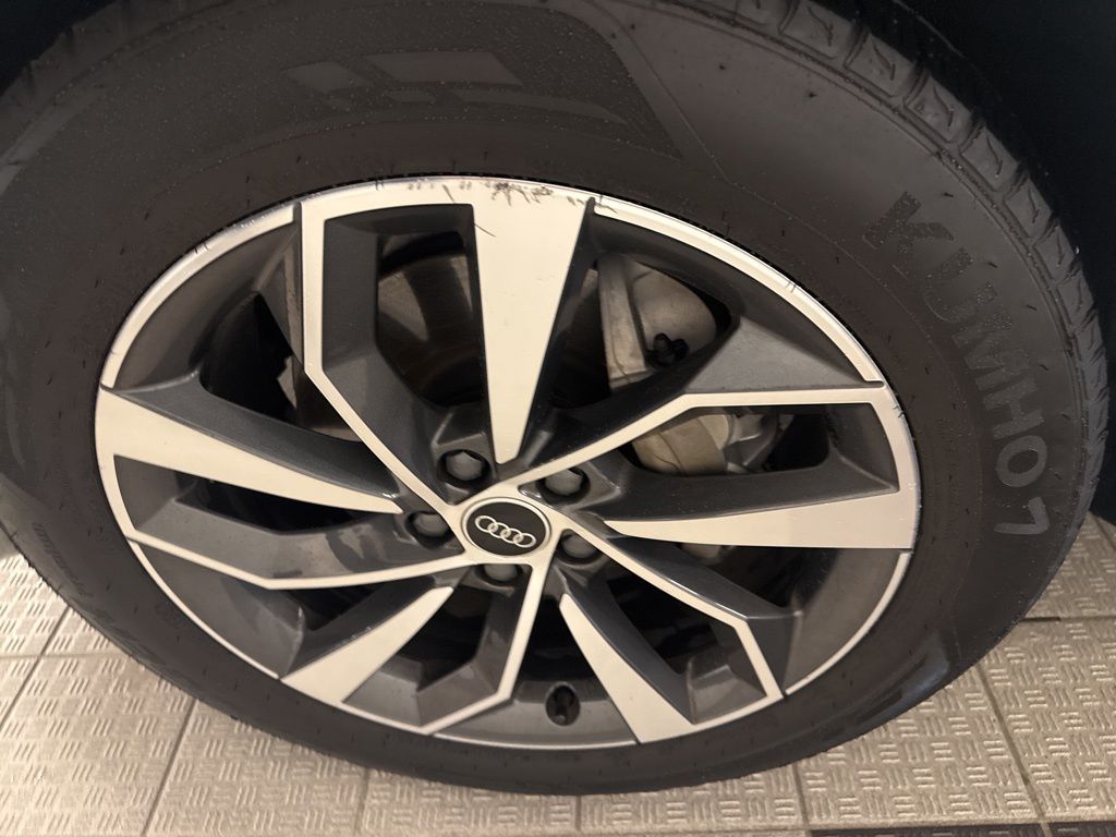 2022 Audi Q5 45 S line Premium photo 4