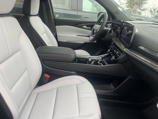 2026 Chevrolet Traverse High Country photo 17