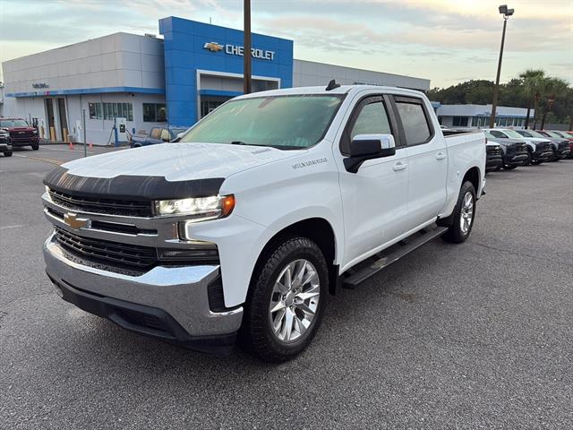 2022 Chevrolet Silverado 1500 LT photo 3