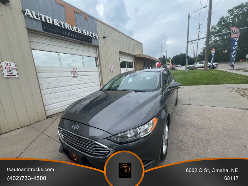 2018 Ford Fusion SE Hybrid photo 2