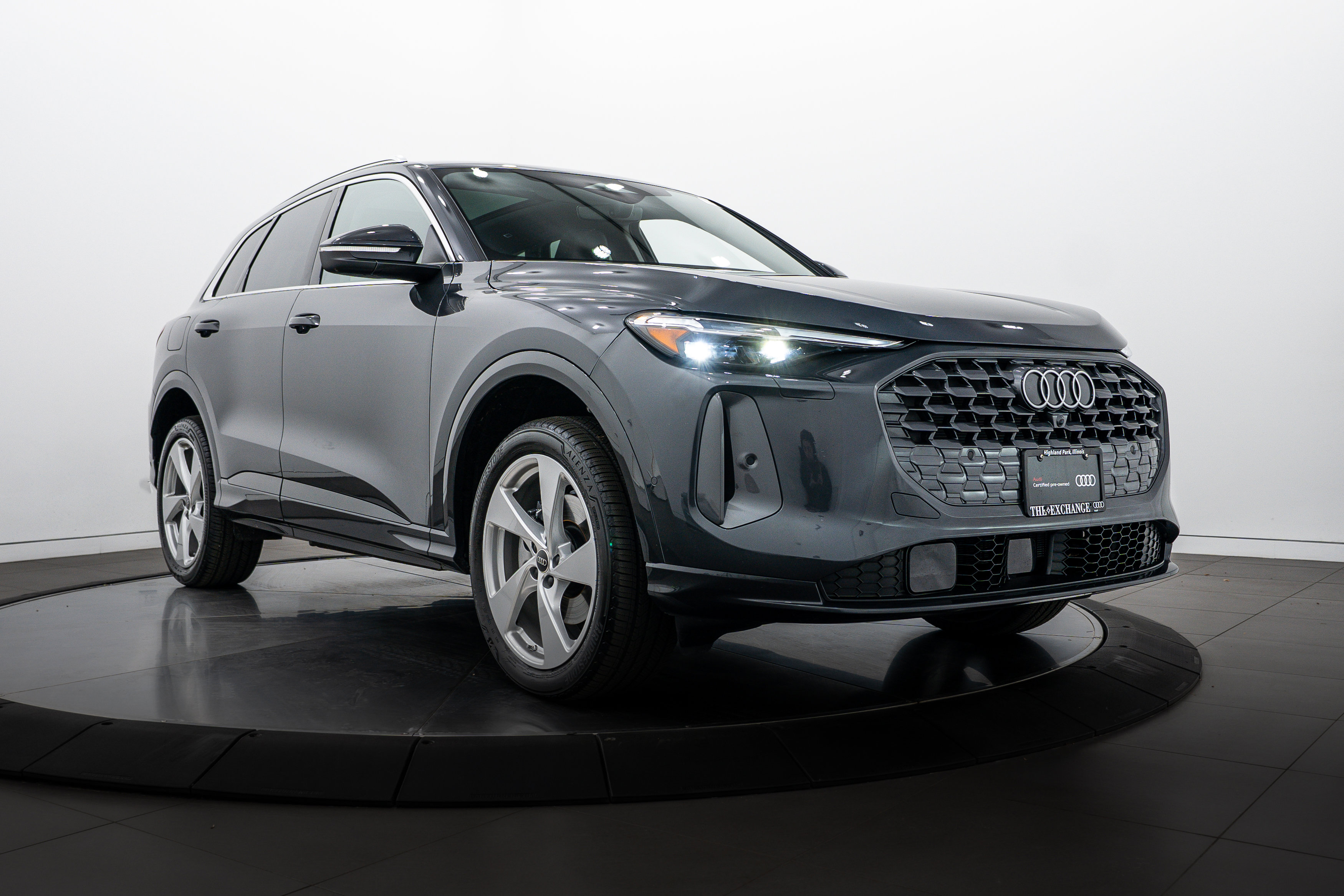 2025 Audi New Q5 Premium Plus's photo