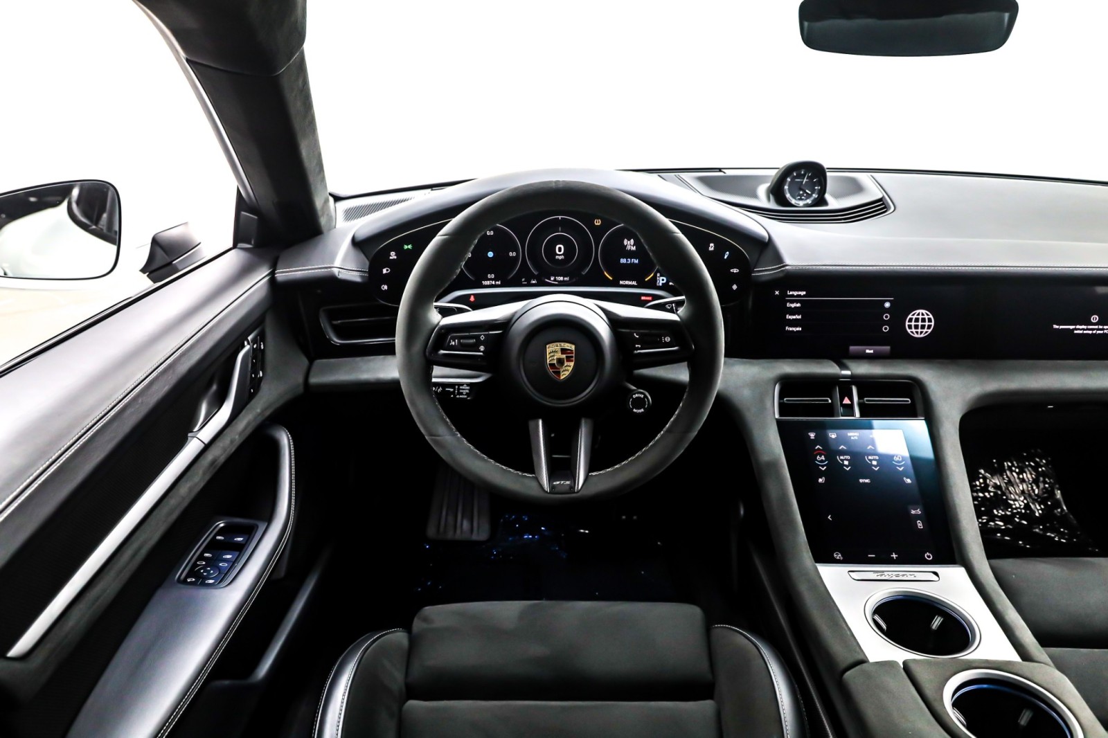 2024 Porsche Taycan GTS photo 4