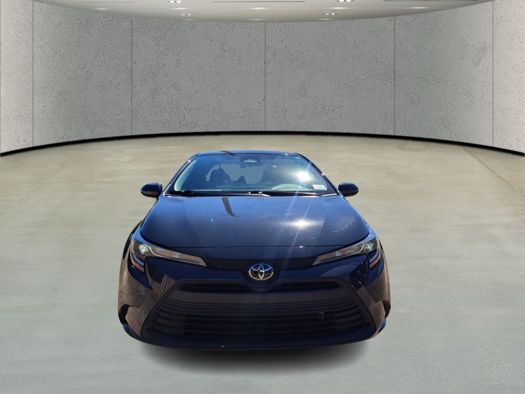 2023 Toyota Corolla LE photo 2