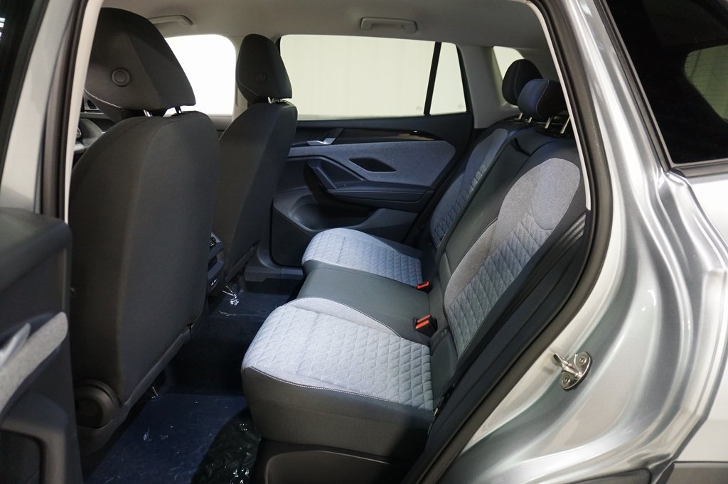 2025 Volkswagen Tiguan S photo 10