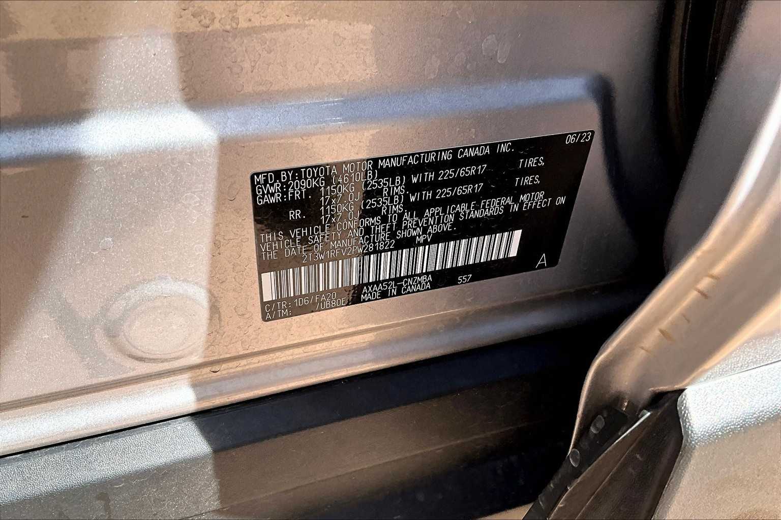 2023 Toyota RAV4 XLE photo 25