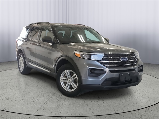 2022 Ford Explorer XLT photo 2