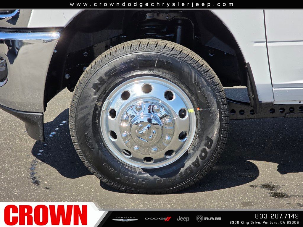 2026 Ram 3500 Tradesman photo 7
