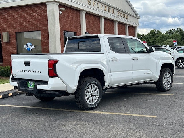 2024 Toyota Tacoma SR5 photo 4
