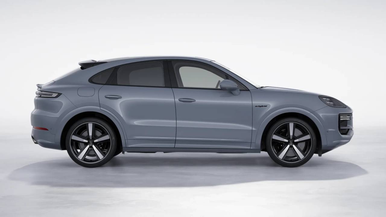 2025 Porsche Cayenne E-Hybrid Coupe photo 7