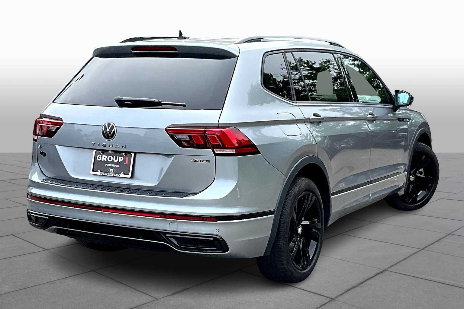 2024 Volkswagen Tiguan SE R-Line Black photo 10
