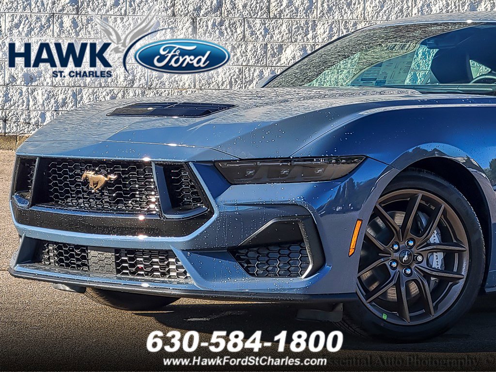 2025 Ford Mustang GT Premium photo 2