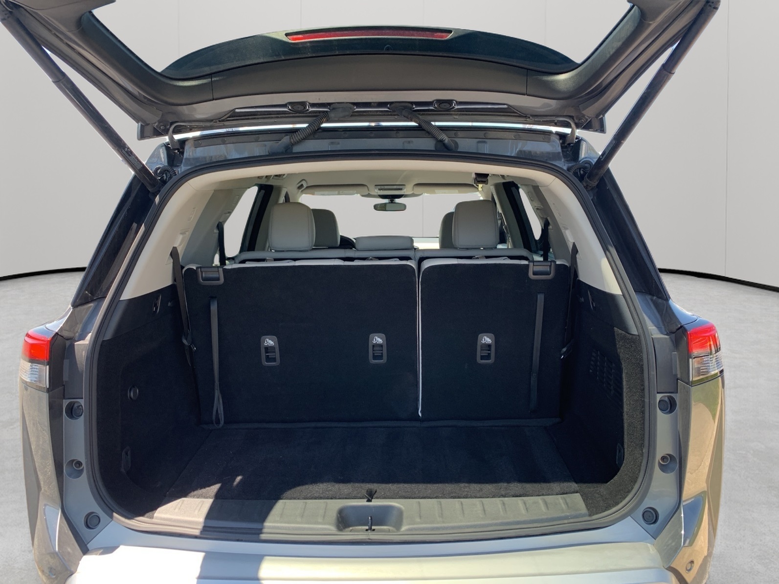2024 Nissan Pathfinder SL photo 21