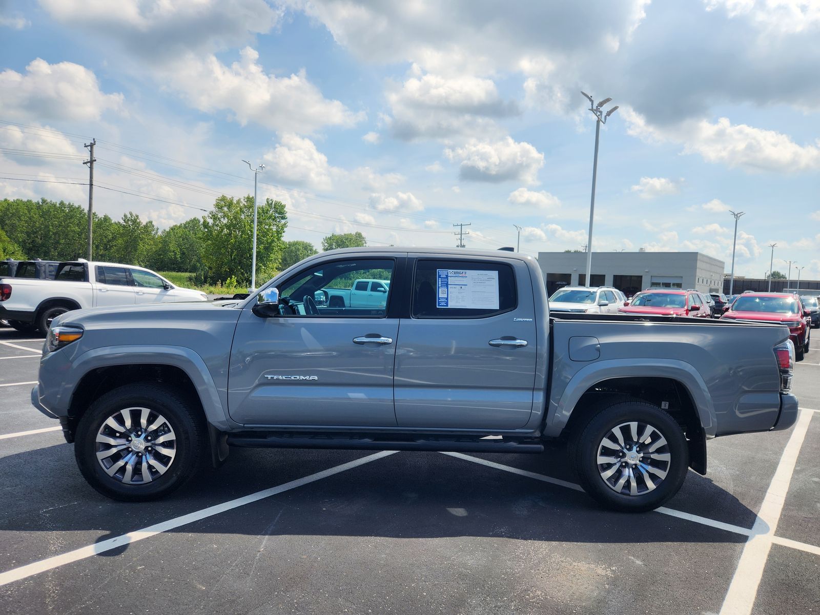 2021 Toyota Tacoma Limited photo 2