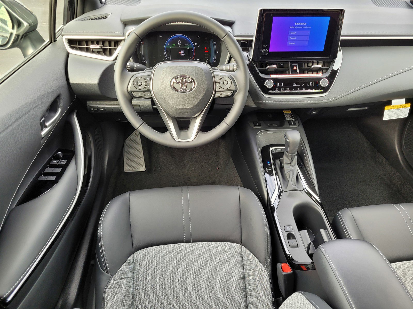 2025 Toyota Corolla XSE photo 4