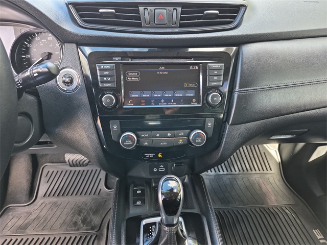 2019 Nissan Rogue SL photo 18