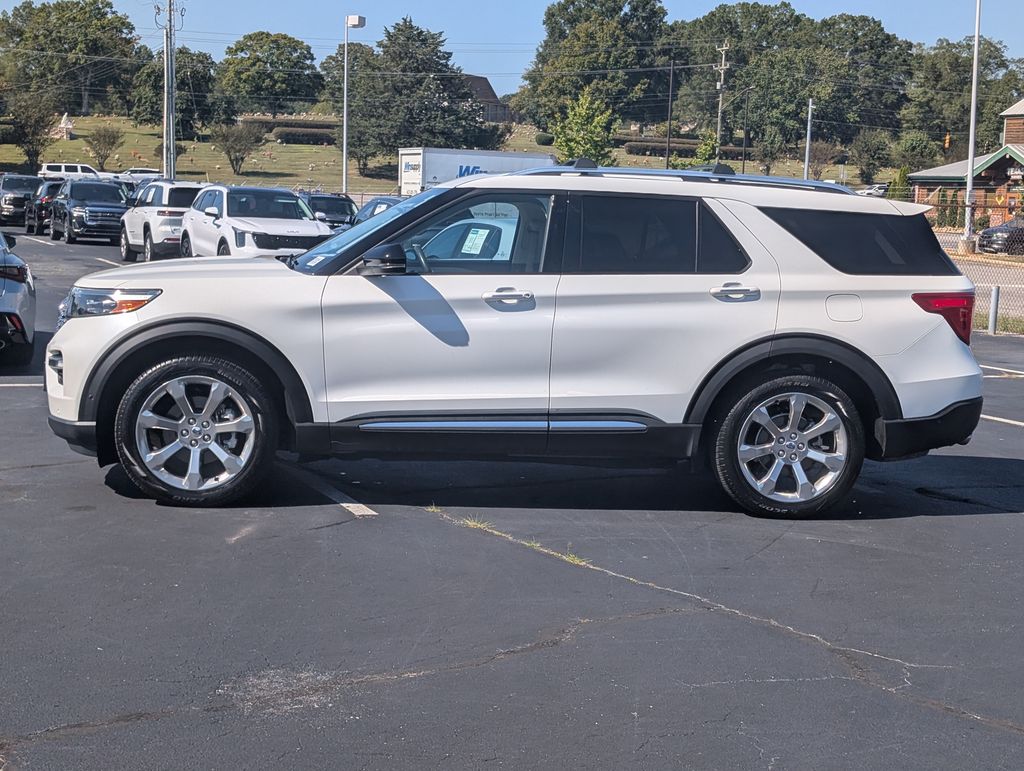 2020 Ford Explorer Platinum photo 3