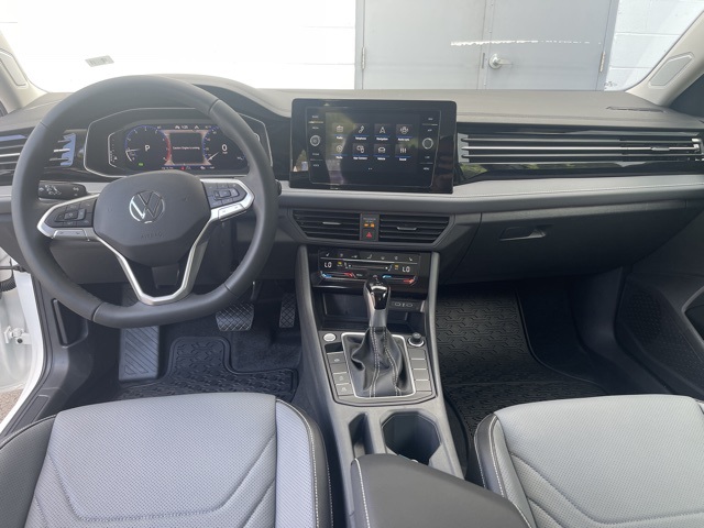 2025 Volkswagen Jetta 1.5T SEL photo 22