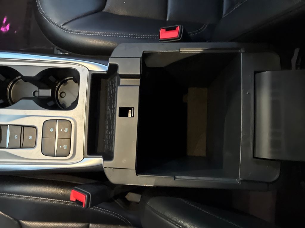 2023 Ford Explorer Limited photo 24