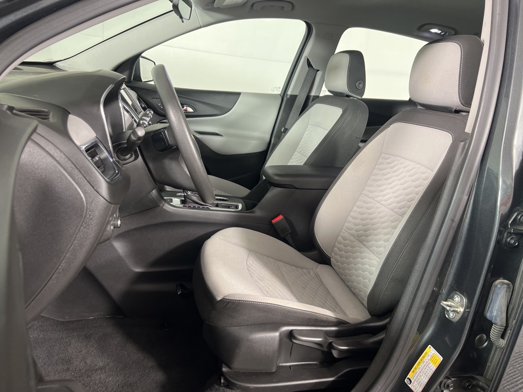 2019 Chevrolet Equinox LS photo 17