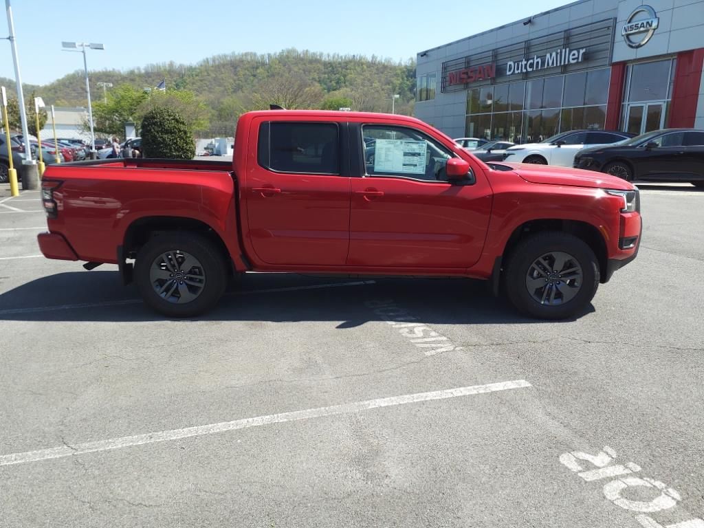 2025 Nissan Frontier Crew Cab SV photo 2