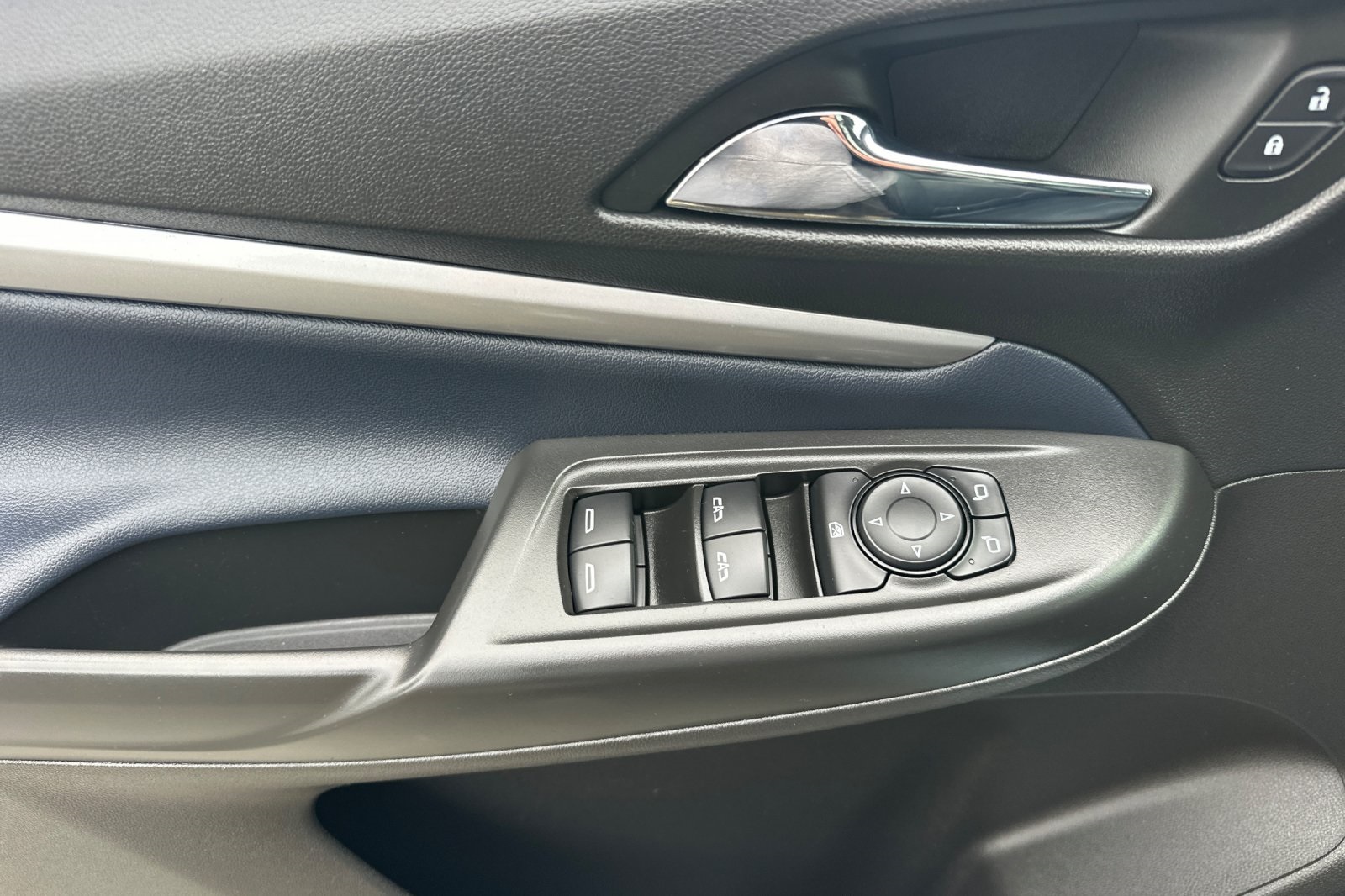 2023 Chevrolet Bolt EUV Premier photo 6