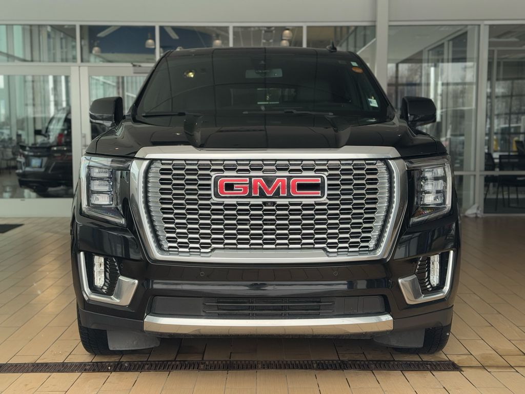 Used 2022 GMC Yukon XL Denali with VIN 1GKS2JKL5NR205871 for sale in Coon Rapids, Minnesota